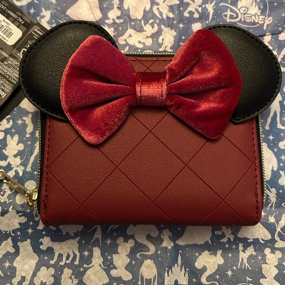 Disney Loungefly Minnie Mouse Burgundy Velvet Bow Mini Zip Wallet - Picture 7 of 10